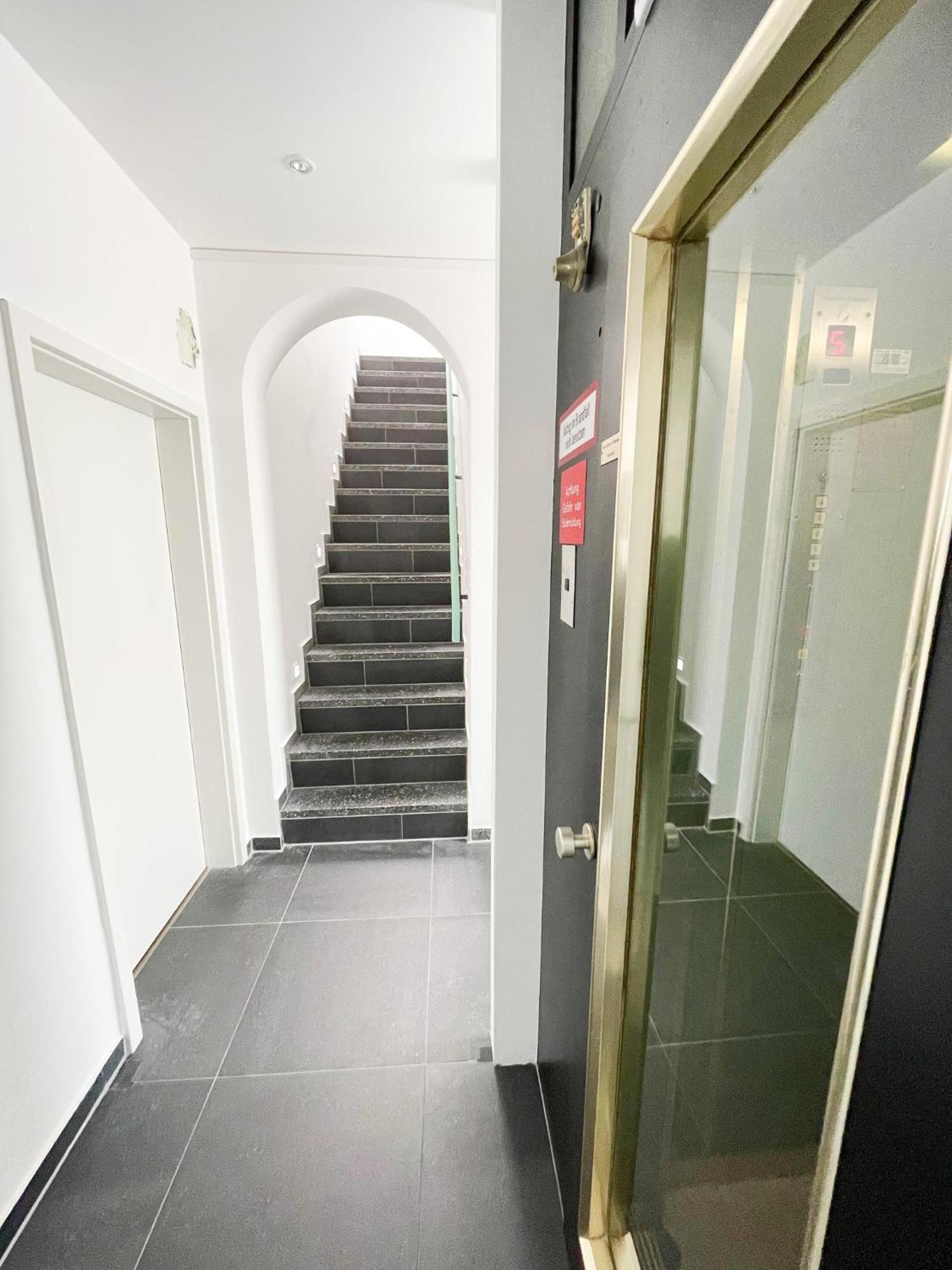 Design-Penthouse In Toplage! 美因河畔法兰克福 外观 照片